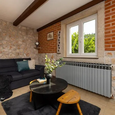 Maslina By Guide Metković