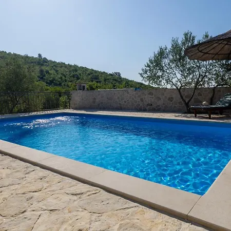 Villa Maslina By Guide Metković